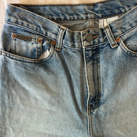 Genuine Vintage Calvin Klein 1990’s Straight Leg Jean - Picture 2 of 5